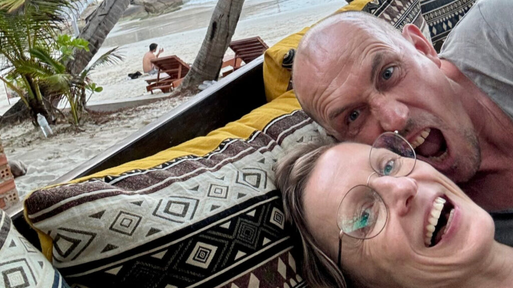 Claudia und Arno auf der Terrasse vom House of Sanskara Claudia und Arno auf der Terrasse vom House of Sanskara