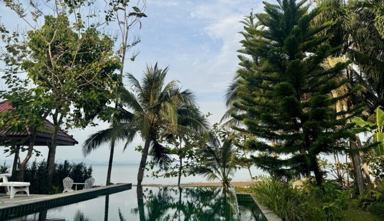pool airbnb koh chang