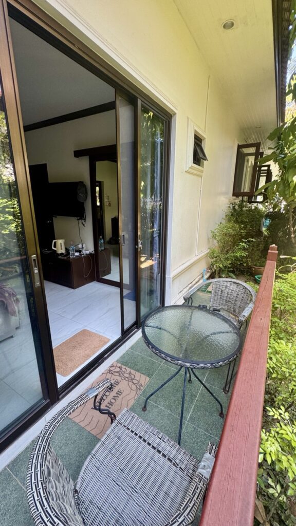 balkon airbnb koh chang