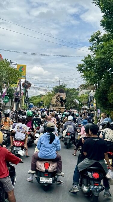 ogoh ogoh stau